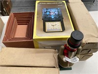 Box lot containing optical fibre flower lamp,