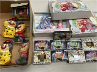 Box lot containing toys including electronic