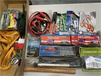 Box lot containing workshop and car items