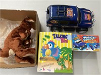 Box lot containing toys