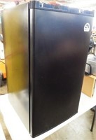 Igloo Compact Refrigerator / Freezer