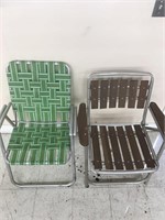 2 lawn chairs