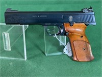 Smith & Wesson Model 41 Pistol, 22 LR