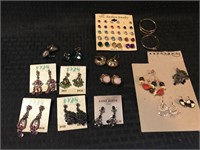 Assortment of earrings 1928/Anne Klein