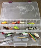 15 Fishing Lures With Plastic Box