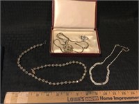 Pinnino17J Pendant watch and rhinestone necklaces