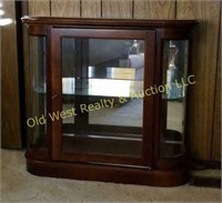 Small Curio Cabinet (Lighted)