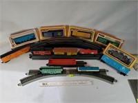 Tyco HO Scale Train Cars w/Track