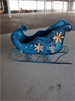 Small decorative sleigh