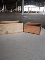 2 small wooden boxes