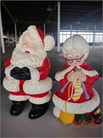 Hand-painted mr. And mrs. Claus