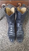 Justin Mens Cowboy Boots- Size 10B