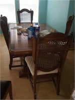 Vintage Kitchen Table with (4) Chairs & (2)