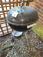 CHARCOAL GRILL