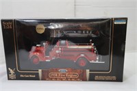 938 Ford Fire Engine DieCast 1:24 Scale-NIB