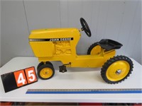 YELLOW JOHN DEERE CAST ALUMINIUM PEDAL TRACTOR