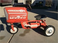 Murray Trac Children's Pedal Tractor