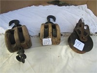 DOUBLE WOOD PULLEY & BARN PULLEY