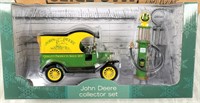 John Deere - Model T delivery Car