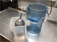Ice bucket, scoop