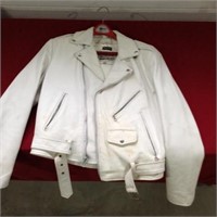 Womens 40 leather jacket (w/stain)