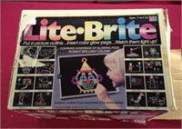 Lite-Brite Vintage toy w/mats & pegs