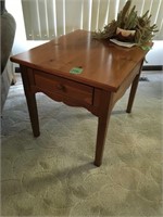 end table w/drawer