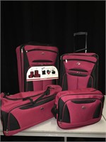 4 Piece American Tourister Suitcase Set