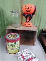 Wood crate, Kitty Clover tin, Halloween, gal.