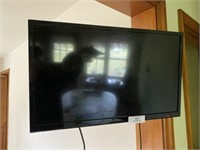 Insignia Flat Screen TV