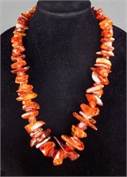 Chinese Fine Natural Amber Necklace