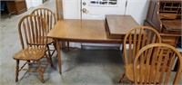 Kitchen Table With 4 chairs and 2 Leaves