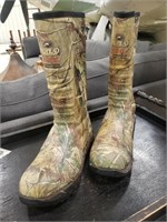 Red head size 10 boots