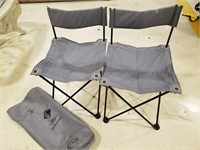 2) Ford expedition fold up chairs