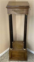 Wooden Mantle/ Keepsake/ Figurine Stand