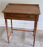 Single Drawer Wooden Nightstand/ End Table