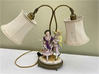 Porcelain ceramic statuette double headed lamp