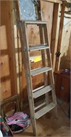 5 Foot Wood Ladder