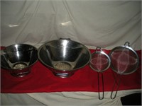 Colander and Strainers