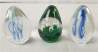 3 Bubble Design Glass Art Paperweights
