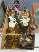 LARGE SELECTION OF VINTAGE GLASSES, BOTTLES,