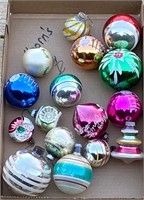 LOT OF 16 VINTAGE CHRISTMAS ORNAMENTS