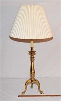 FORMAL FOOTED BRASS TABLE LAMP