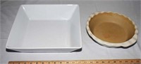 PAMPERED CHEF PIE PLATE & TRAY