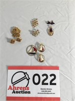 Necklaces, earrings, pendants as shown