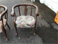 ANTIQUE CHAIR WITH CLAW FEET