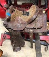 Longhorn saddle