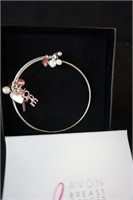 Avon Breast Cancer Bracelet NIB