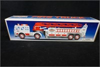 Hess Toy Fire Truck Servco 2001 NIB