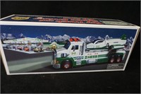 Hess Toy Truck and Space Cruiser   2014  NIB